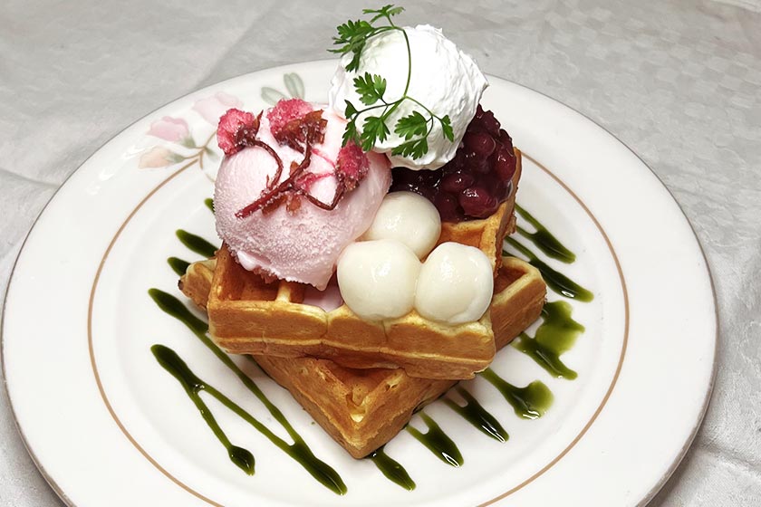 喫茶館 英國屋  三宮センター街3丁目店
